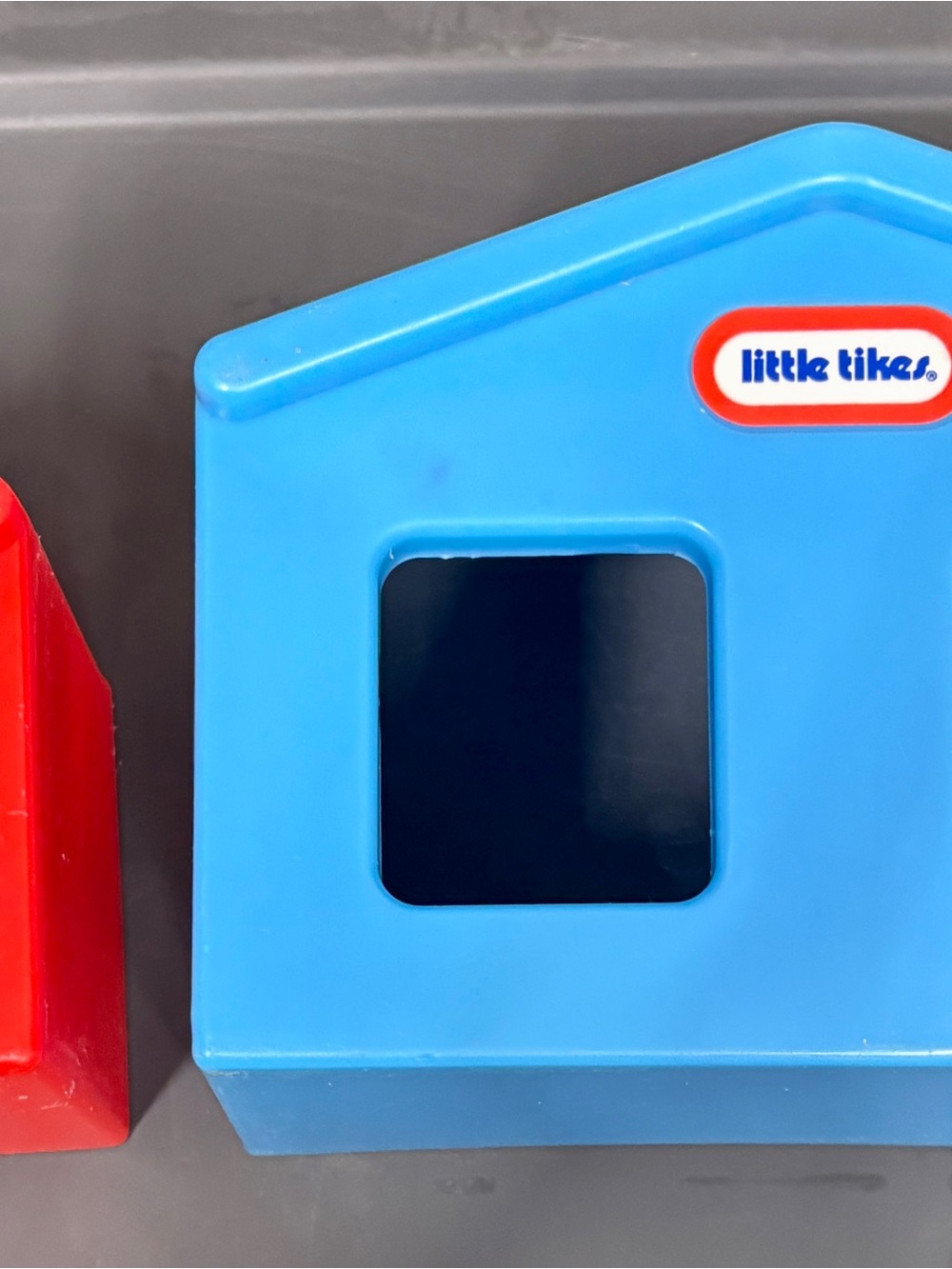 Little Tikes 1985 Vintage Creative Roadway red&blue replacement train buildings